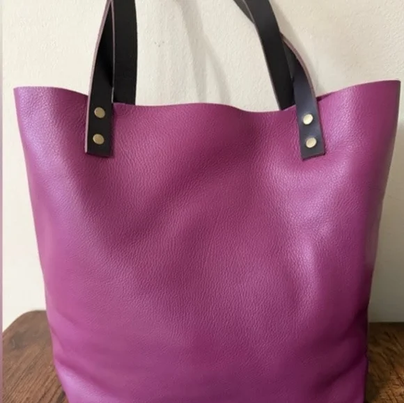 Portland Leather Gorgeous Iris Tote - Classic Medium - Picture 2 of 7